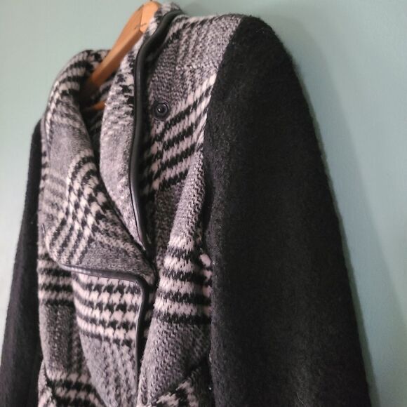 Guess Los Angeles Wool Blend Houndstooth Coat Size Medium - Picture 4 of 14